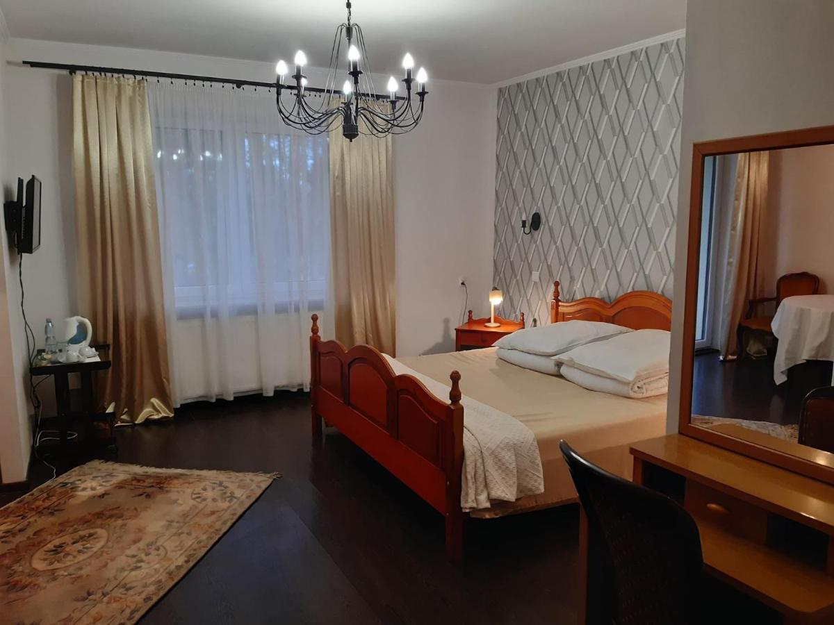 Fantazja - Restauracja I Noclegi Radom Esterno foto
