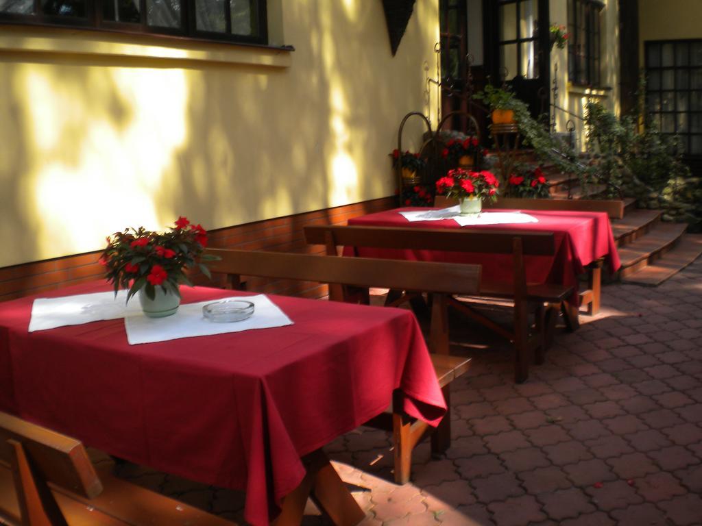 Fantazja - Restauracja I Noclegi Radom Esterno foto